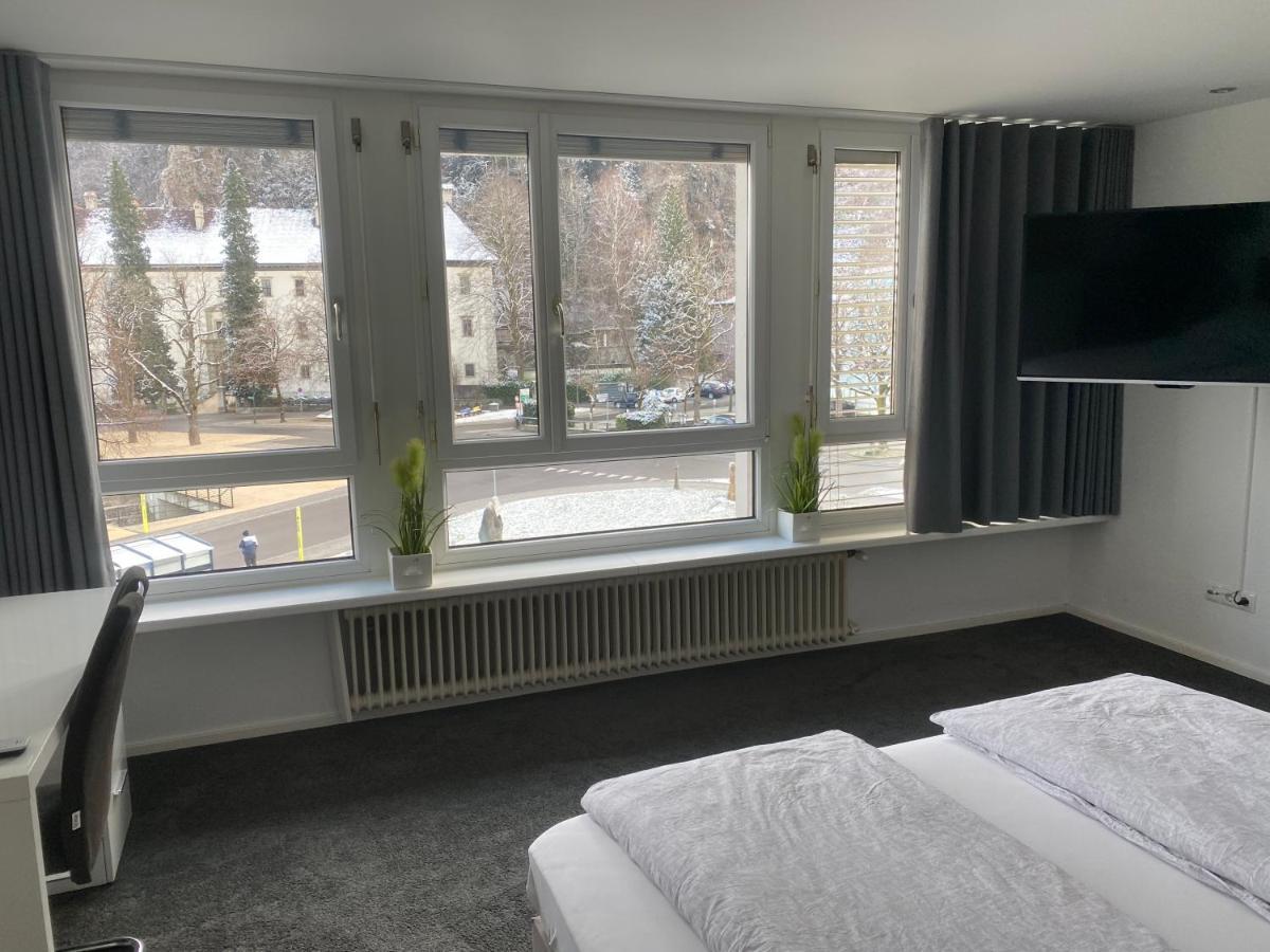 Zimmer & Appartements Am Schlossplatz Hohenems Exterior photo