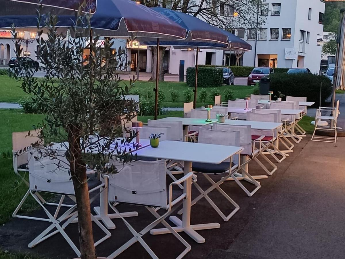 Zimmer & Appartements Am Schlossplatz Hohenems Exterior photo