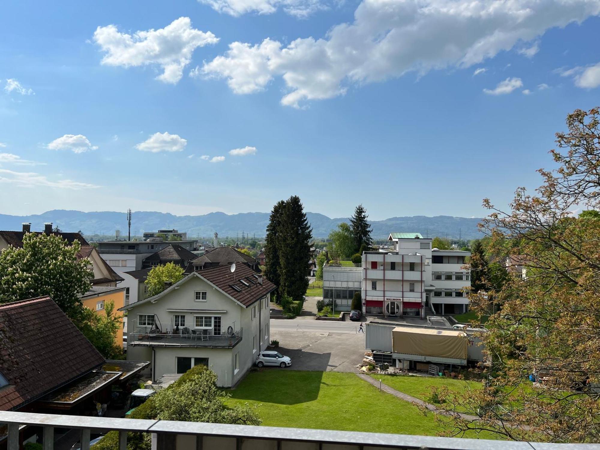 Zimmer & Appartements Am Schlossplatz Hohenems Room photo