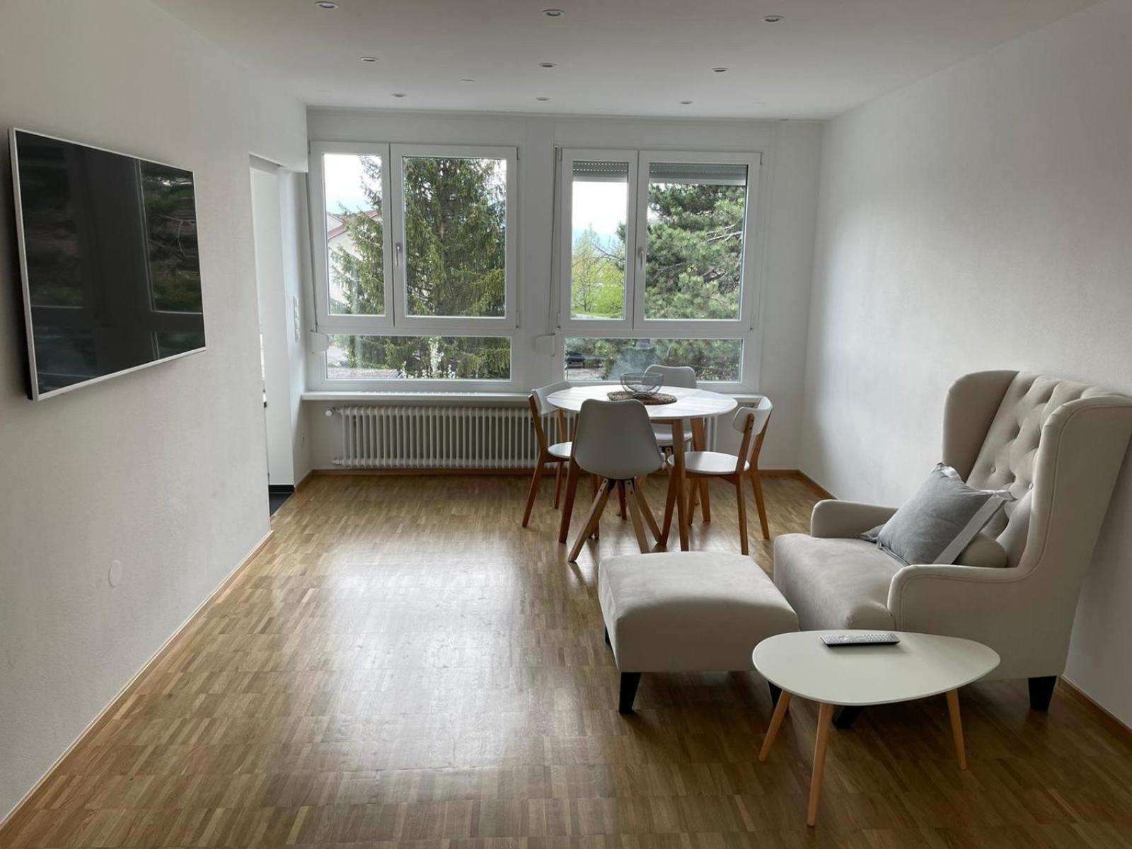 Zimmer & Appartements Am Schlossplatz Hohenems Room photo